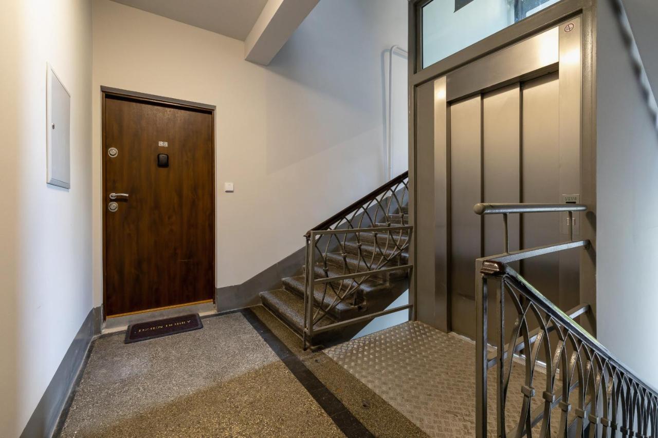 Starowislna Elegant Apartment With Air Conditioning Kazimierz Cracow By Renters Prestige Cracovie Extérieur photo